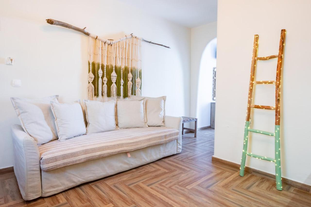 Gorgona Blue Apartments Карпатос Екстериор снимка