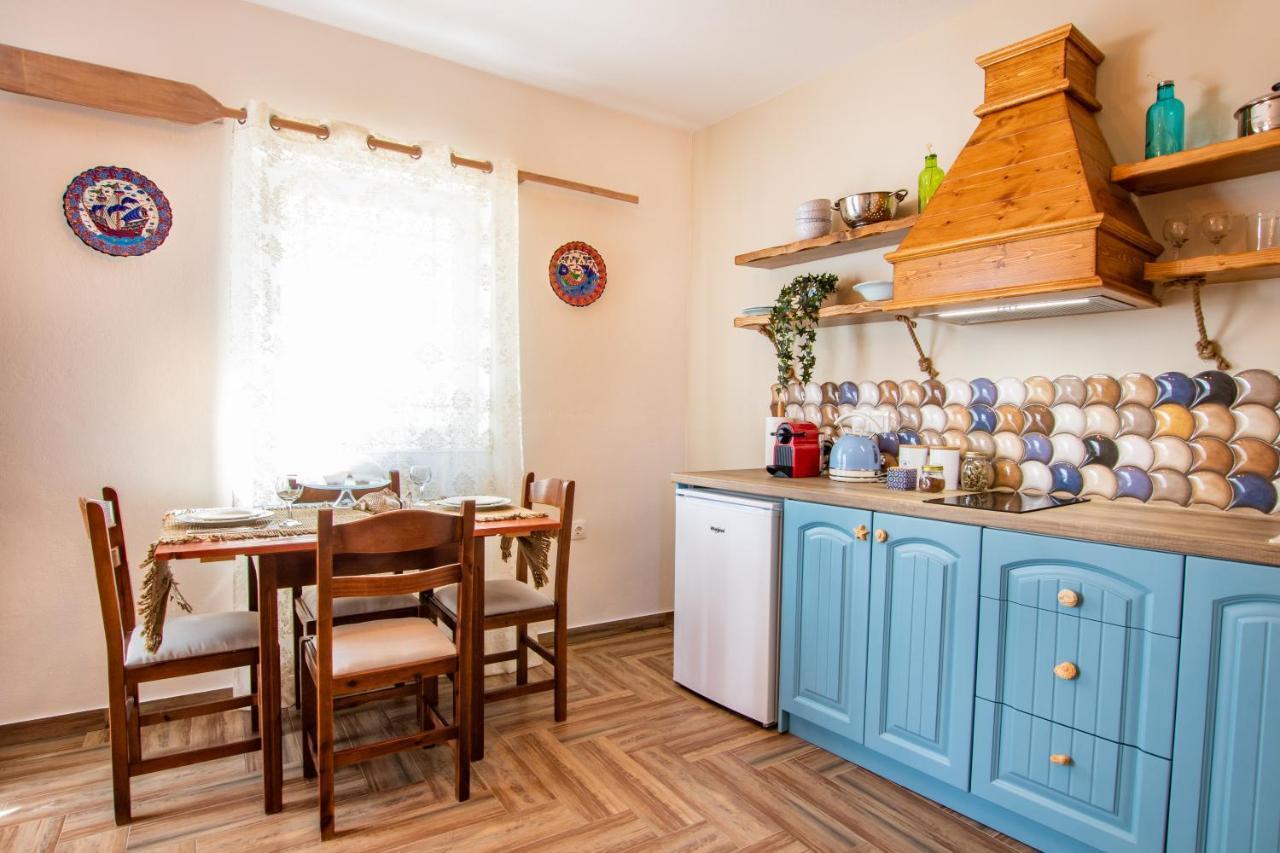 Gorgona Blue Apartments Карпатос Екстериор снимка